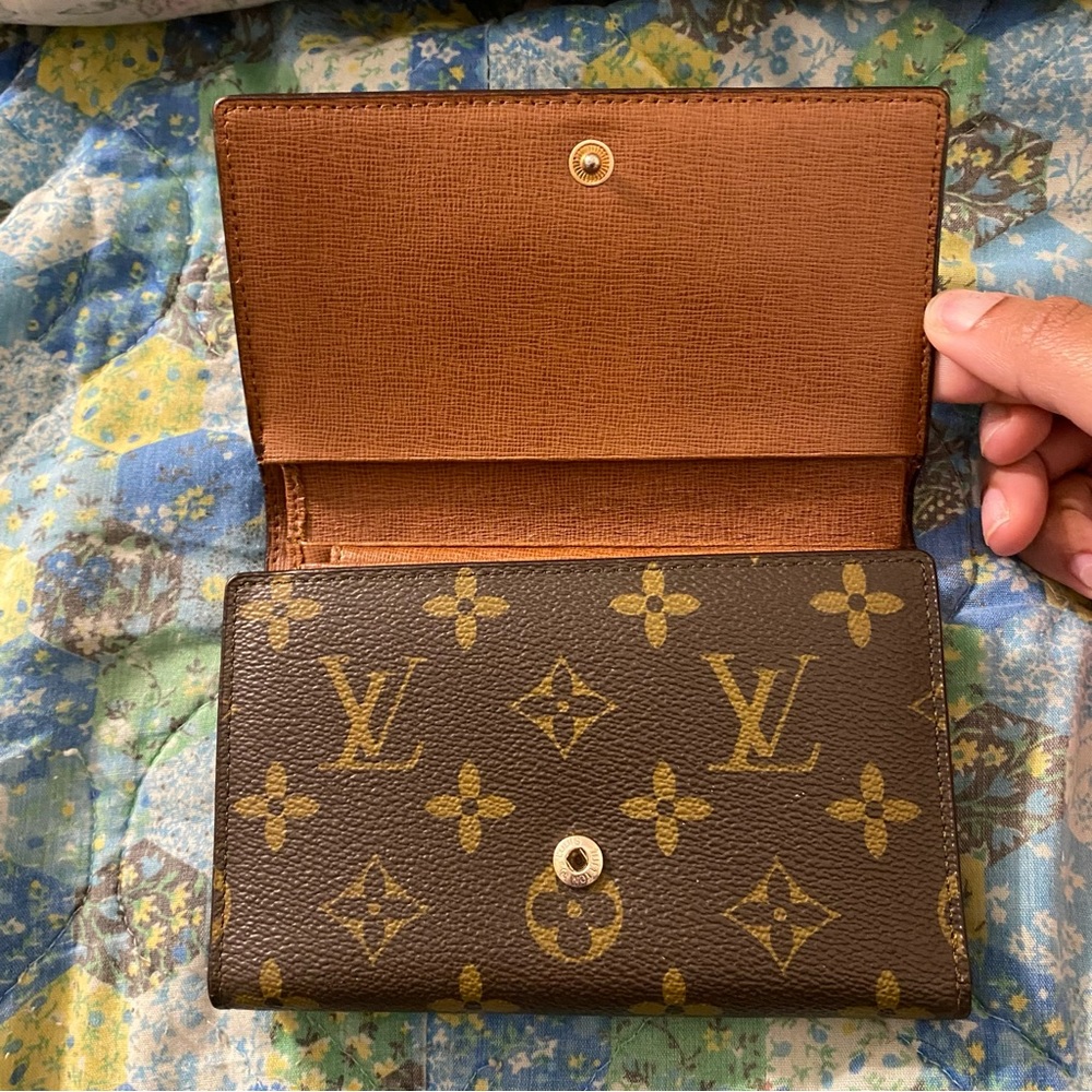 Authentic Louis Vuitton fold wallet monogram vintage